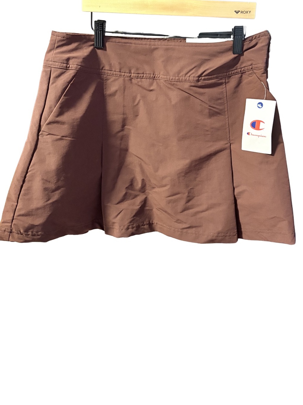 NWT 10 Medium Ruby Champion Athletic “Match Skort” with Logo, Pockets and Zipper